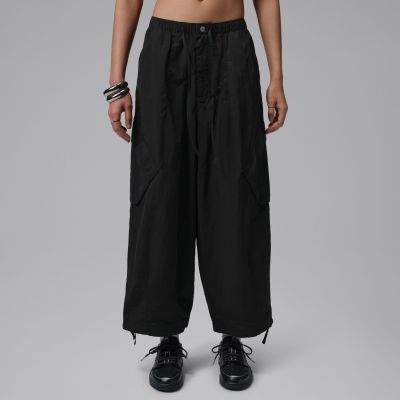 Jordan Flight Chicago Wmns Parachute Pants Black - Fekete - Nadrág Jordan Flight Chicago Wmns Parachute Pants Black - Fekete - Nadrág