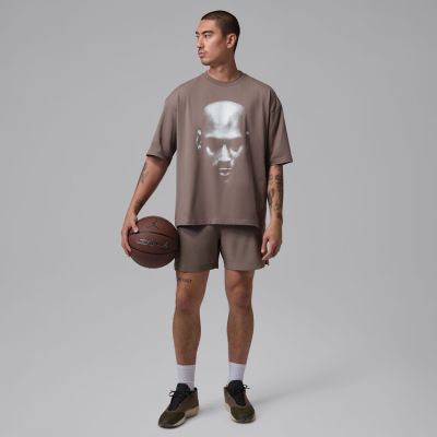 Jordan Dri-FIT Sport Statement Graphic Tee Olive Grey - Szürke - Rövid ujjú póló Jordan Dri-FIT Sport Statement Graphic Tee Olive Grey - Szürke - Rövid ujjú póló