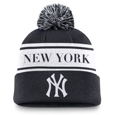 Nike New York Yankees Peak Standard Cuff Pom Beanie - Fekete - Sapka Nike New York Yankees Peak Standard Cuff Pom Beanie - Fekete - Sapka