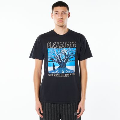 Pleasures River Pigment Dye Tee Black - Fekete - Rövid ujjú póló Pleasures River Pigment Dye Tee Black - Fekete - Rövid ujjú póló